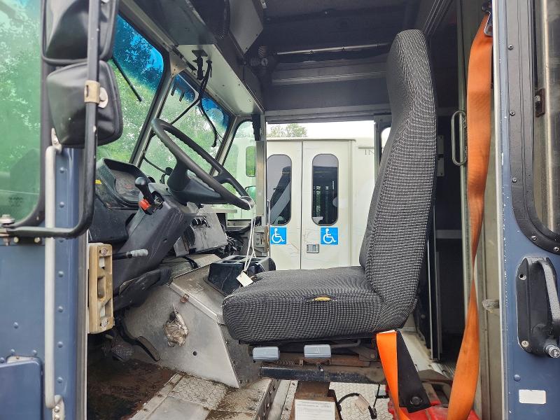 2020 Frht - freightliner Mt45 chass VIN 4UZAC2EA4LCMK0190 COPART salvage auction — NORMAL WEAR, CT, sold $13,100 on 2026-08-13 (photo 7)
