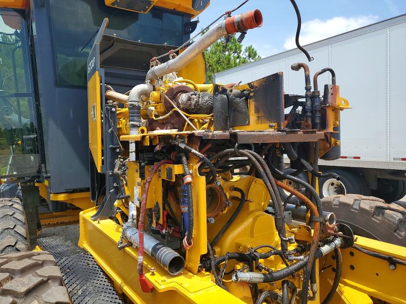 2021 John deere Farm tract VIN 1DW670GPHMF711256 COPART salvage auction — BURN, BS, sold $600 on 2026-07-17 (photo 7)