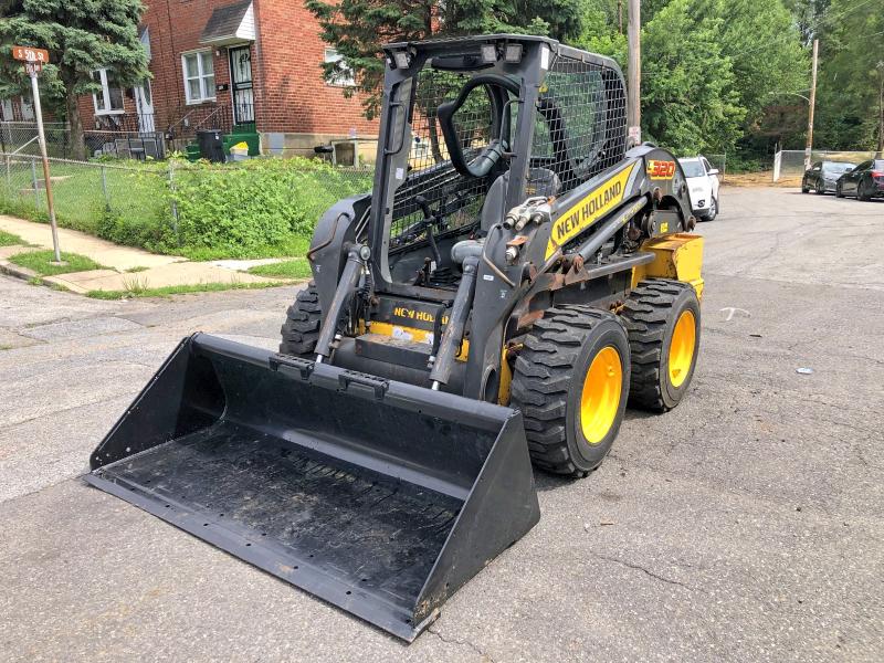 2023 New holland L230 VIN JAF0L320TPM452065 COPART salvage auction — NORMAL WEAR, BS, sold $27,750 on 2026-07-29 (photo 1)