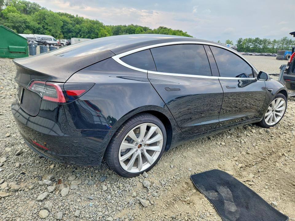 2019 Tesla Model 3 VIN 5YJ3E1EAXKF313390 COPART salvage auction — MINOR DENT/SCRATCHES, CT, sold $6,700 on 2026-08-04 (photo 3)