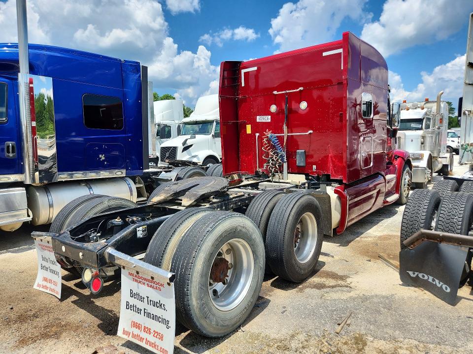 2016 Peterbilt All other VIN 1XPBDP9X2GD306575 COPART salvage auction — MINOR DENT/SCRATCHES, SC - CERTIFICATE OF TITLE (P), sold $11,100 on 2026-07-28 (photo 3)