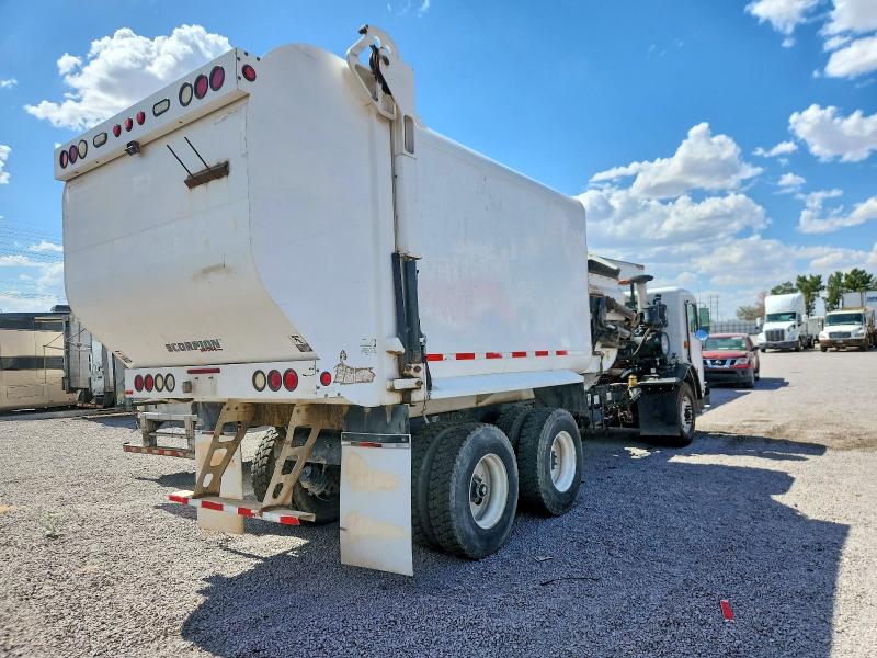 2011 Peterbilt All other VIN 3BPZL00X5BF120196 COPART salvage auction — MECHANICAL, CD, sold $125 on 2026-07-09 (photo 4)