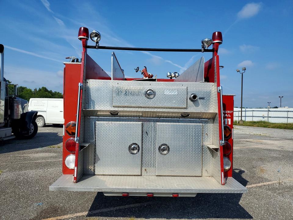 1990 Spartan motors All models VIN 4S7PT9S0XLC002881 COPART salvage auction — NORMAL WEAR, IL - CERTIFICATE OF TITLE, sold $550 on 2026-07-28 (photo 6)