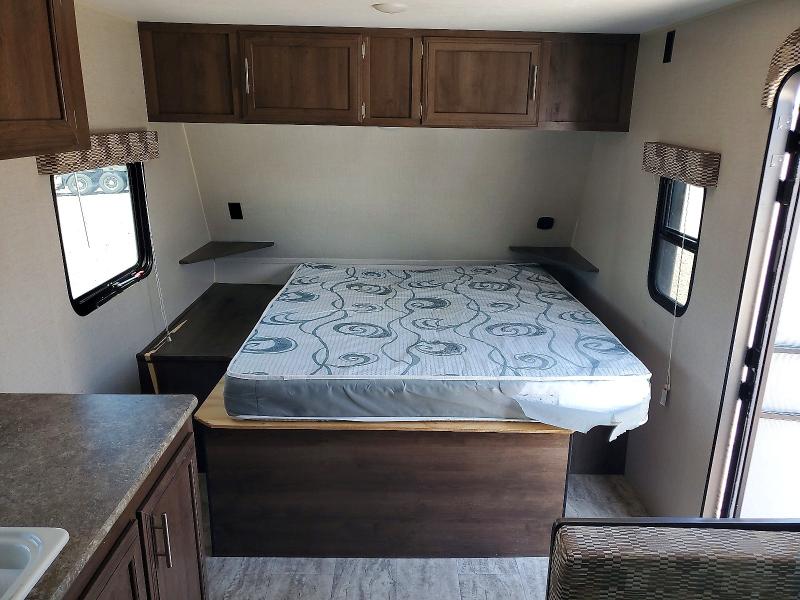 2019 Kz-rv Sportsmen VIN 4EZTK2013K4042149 COPART salvage auction — WATER/FLOOD, ST, sold $40 on 2026-07-30 (photo 5)