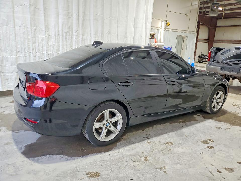 2013 BMW 3 series VIN WBA3B5C55DF592894 COPART salvage auction — MINOR DENT/SCRATCHES, CT, sold $1,000 on 2026-07-20 (photo 3)