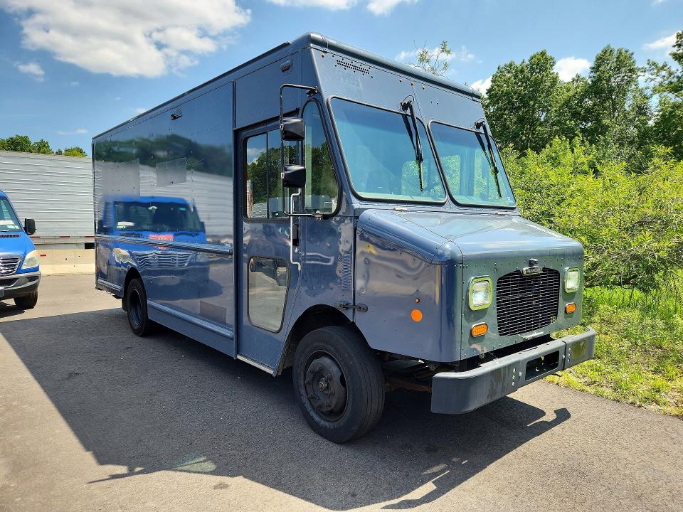 2020 Freightliner All other VIN 4UZAC2EA0LCLZ6566 COPART salvage auction — NORMAL WEAR, CT, sold $225 on 2026-08-13 (photo 4)