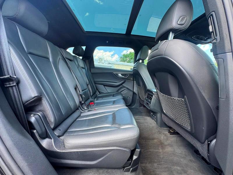 2020 Audi Q7 VIN WA1LXAF73LD002707 COPART salvage auction — NORMAL WEAR, IN - CERTIFICATE OF TITLE (P), sold $14,700 on 2026-07-27 (photo 6)
