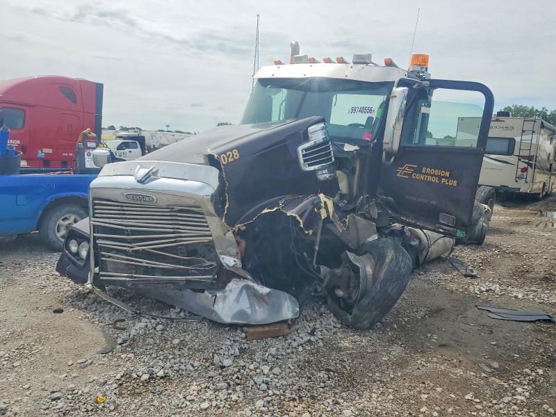 2014 Freightliner All other VIN 3AKJGNDV4EDFT2932 COPART salvage auction — ALL OVER, MN - CERT OF TITLE-SALVAGE, sold $2,700 on 2026-07-22 (photo 2)