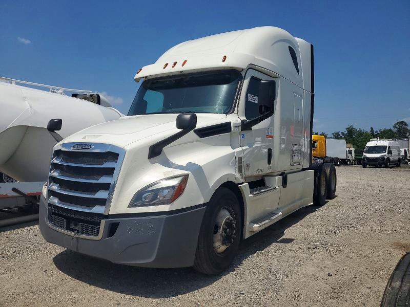2018 Freightliner All other VIN 3AKJHHDR6JSJR1263 COPART salvage auction — FRONT END, CT, sold $3,350 on 2026-08-20 (photo 2)