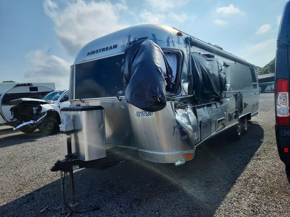 2019 Airstream Trailer VIN 1STJ9YM26KJ545882 COPART salvage auction — SIDE, RS, sold $5,000 on 2026-09-01 (photo 1)