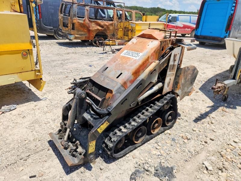 2017 Ditch witch Constructi VIN DWPSK600KH0000038 COPART salvage auction — BURN, BS, sold $200 on 2026-07-13 (photo 2)