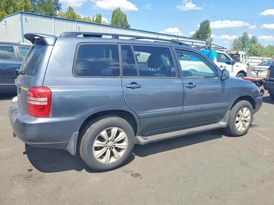 2002 Toyota Highlander VIN JTEHF21A520068071 COPART salvage auction — MINOR DENT/SCRATCHES, WA - VEHICLE CERT OF OWNERSHIP-TITL, sold $525 on 2026-07-27 (photo 3)