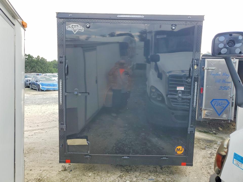 2026 Diamond cargo Unknown VIN 53NBE1620T1115645 COPART salvage auction — MINOR DENT/SCRATCHES, CT, sold $2,750 on 2026-08-25 (photo 6)