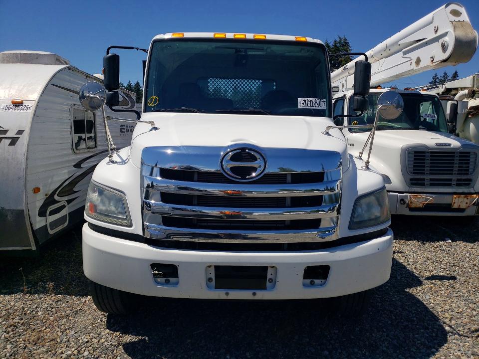 2018 Hino All other VIN 5PVNV8JV0J4S57881 COPART salvage auction — MINOR DENT/SCRATCHES, WA - VEHICLE CERT OF OWNERSHIP-TITL, sold $16,700 on 2026-07-16 (photo 5)
