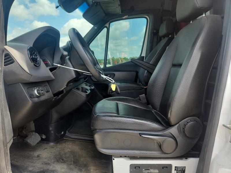 2021 Frht - freightliner Unknown VIN W2Y40CHY4MT069855 COPART salvage auction — REAR END, CT, sold $4,350 on 2026-07-27 (photo 7)