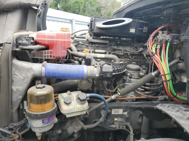 2019 Freightliner All other VIN 3AKJHHDR7KSKB5289 COPART salvage auction — NORMAL WEAR, CT, sold $15,100 on 2026-07-23 (photo 7)