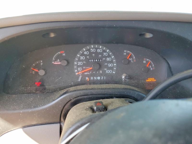 1999 Itasco Econoline VIN 1FDXE40S7WHC12862 COPART salvage auction — MINOR DENT/SCRATCHES, CT, sold $1,300 on 2026-08-18 (photo 8)