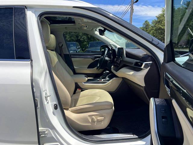 2021 Toyota Highlander VIN 5TDYARAH5MS006372 COPART salvage auction — MINOR DENT/SCRATCHES, Tx - Certificate Of Title (P), sold $18,500 on 2026-07-31 (photo 5)