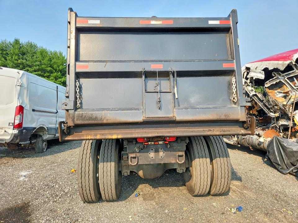 2003 Sterling truck All other VIN 2FZHAZAS63AL05714 COPART salvage auction — ENGINE BURN, NY - MV-907A SALVAGE CERTIFICATE, sold $1,650 on 2026-07-23 (photo 6)