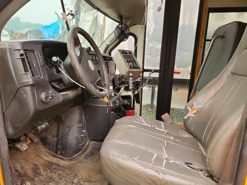 2011 Chev Express VIN 1GB0G2BA4B1108863 COPART salvage auction — MECHANICAL, PA - CERT OF TITLE, sold $1,600 on 2026-07-28 (photo 5)
