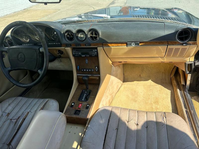 1986 Mercedes-benz Sl-class VIN WDBBA4BD7GA039241 COPART salvage auction — MINOR DENT/SCRATCHES, Va - Certificate Of Title (P), sold $4,200 on 2026-07-26 (photo 9)