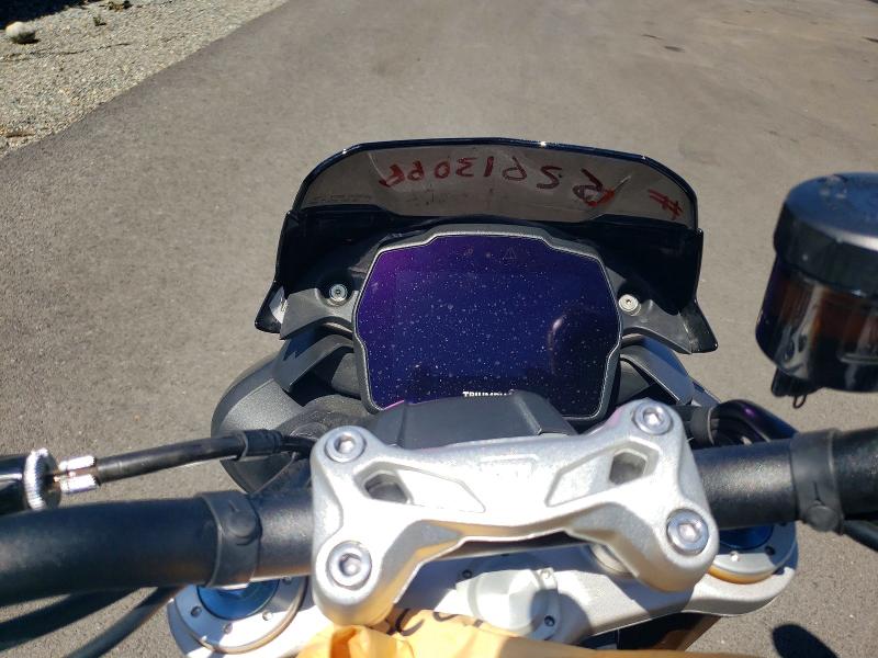 2022 Triumph motorcycle Speedtripl VIN SMTP01ST6NTAG4383 COPART salvage auction — FRONT END, WA - VEHICLE CERT OF OWNERSHIP-TITL, sold $2,400 on 2026-07-31 (photo 7)