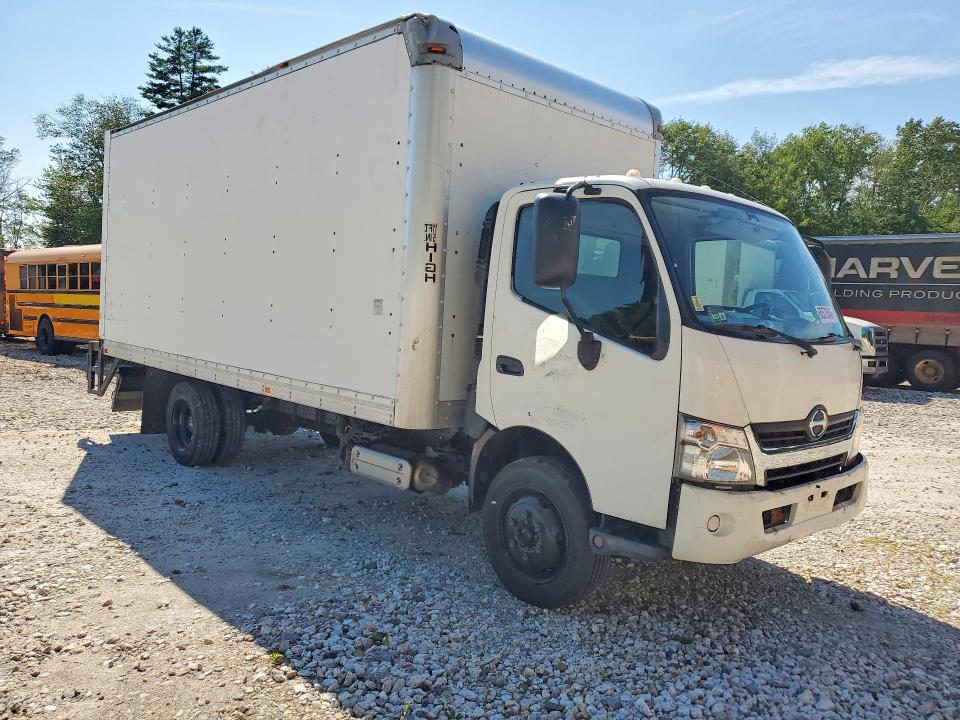 2017 Hino All other VIN JHHSDM2H1HK005406 COPART salvage auction — MINOR DENT/SCRATCHES, Ri - Dealer Only Clean Title (P), sold $725 on 2026-07-29 (photo 4)