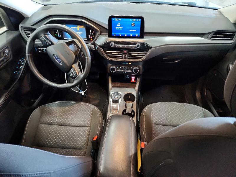 2023 Ford Escape VIN 1FMCU0GZ4PUA98812 COPART salvage auction — MINOR DENT/SCRATCHES, VA - CERTIFICATE OF TITLE, sold $8,200 on 2026-08-20 (photo 8)