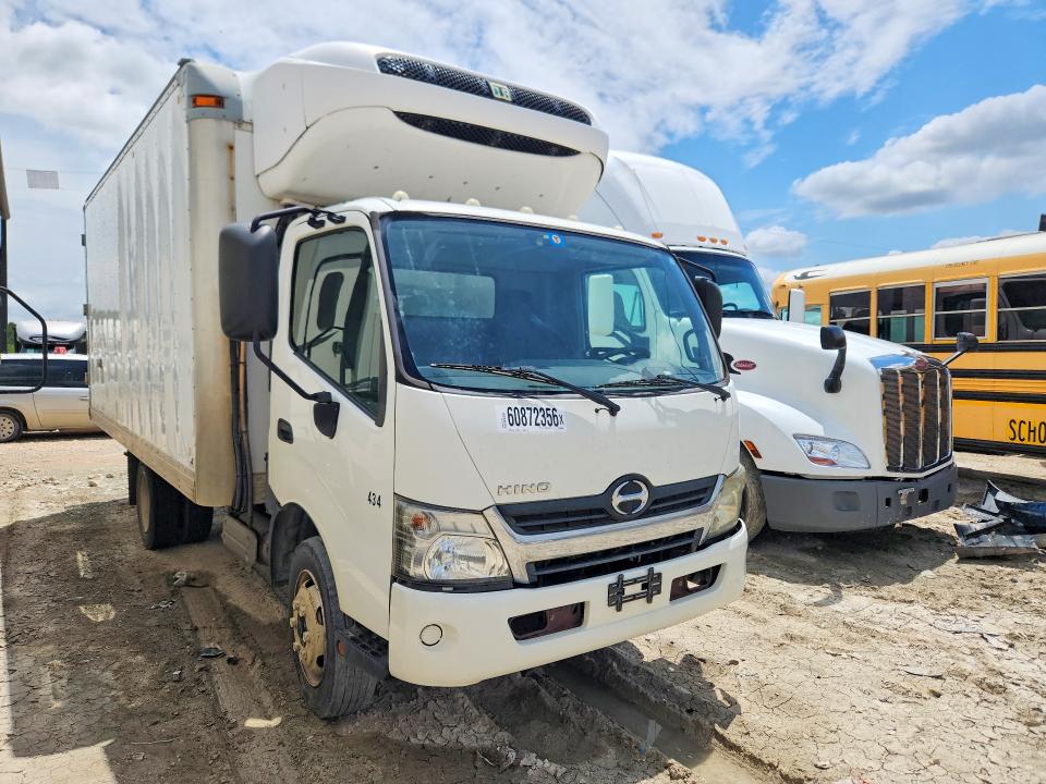 2016 Hino All other VIN JHHHDM2H9GK002066 COPART salvage auction — NORMAL WEAR, TX - CERTIFICATE OF TITLE, sold $1,350 on 2026-07-23 (photo 4)