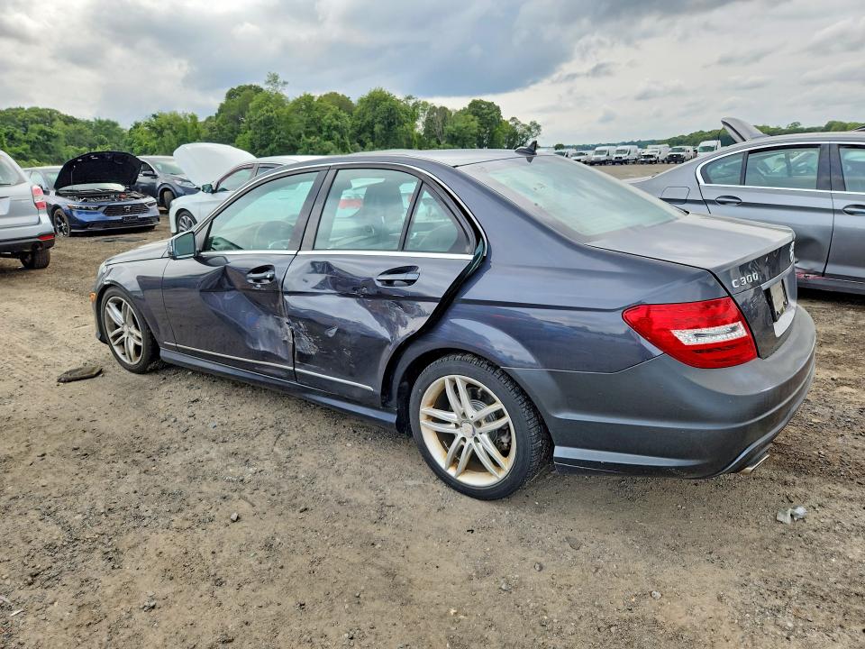 2013 Mercedes-benz C class VIN WDDGF8ABXDR276480 COPART salvage auction — SIDE, Ma - Cert Of Title-Reconstrctd Coll, sold $900 on 2026-08-05 (photo 2)