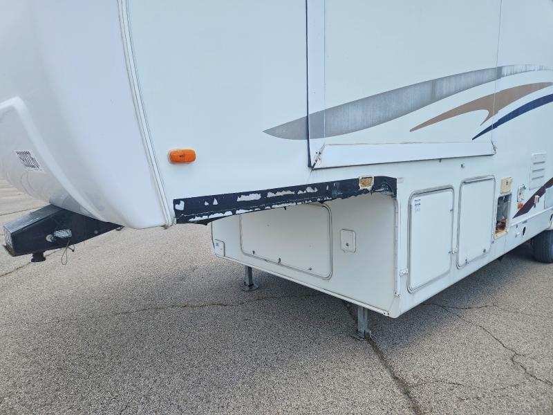 2005 Gulf stream Yellowston VIN 1NL1YFS2551063525 COPART salvage auction — MINOR DENT/SCRATCHES, OH - CERTIFICATE OF TITLE, sold $725 on 2026-07-28 (photo 9)
