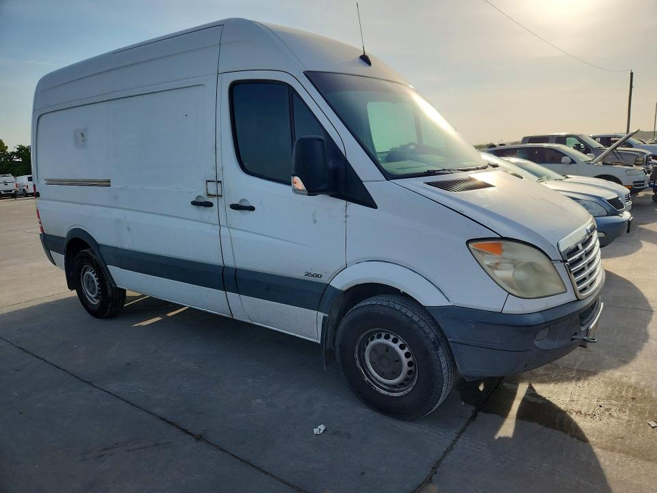 2011 Freightliner Sprinter VIN WDYPE7CC2B5517518 COPART salvage auction — NORMAL WEAR, CT, sold $200 on 2026-08-03 (photo 4)