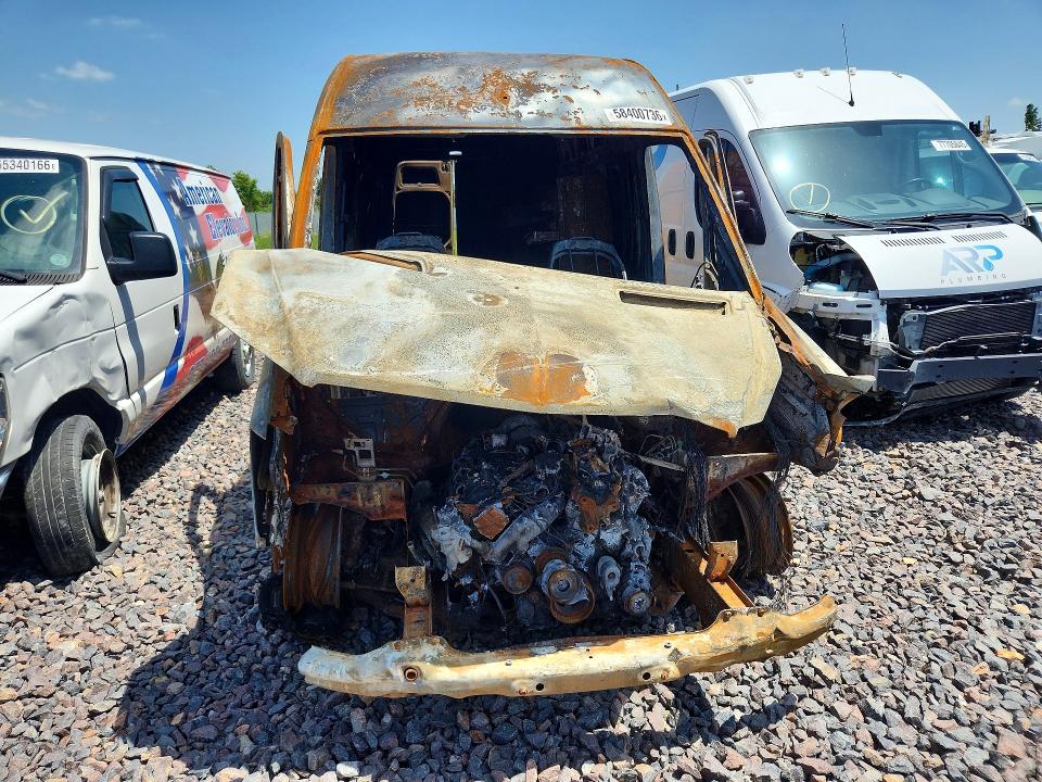 2014 Freightliner Sprinter VIN WDYPE8CC9E5886418 COPART salvage auction — BURN, BP, sold $30 on 2026-08-04 (photo 5)