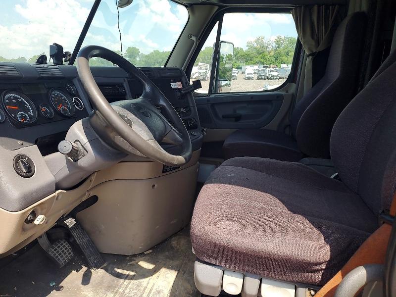 2016 Freightliner All other VIN 3AKJGLDV2GSGU6043 COPART salvage auction — MECHANICAL, KS - CERTIFICATE OF TITLE, sold $4,050 on 2026-08-14 (photo 7)