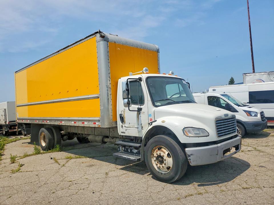2012 Frht - freightliner All other VIN 1FVACWDT5CHBP6560 COPART salvage auction — MINOR DENT/SCRATCHES, MI - CERTIFICATE OF TITLE, sold $1,300 on 2026-08-10 (photo 4)