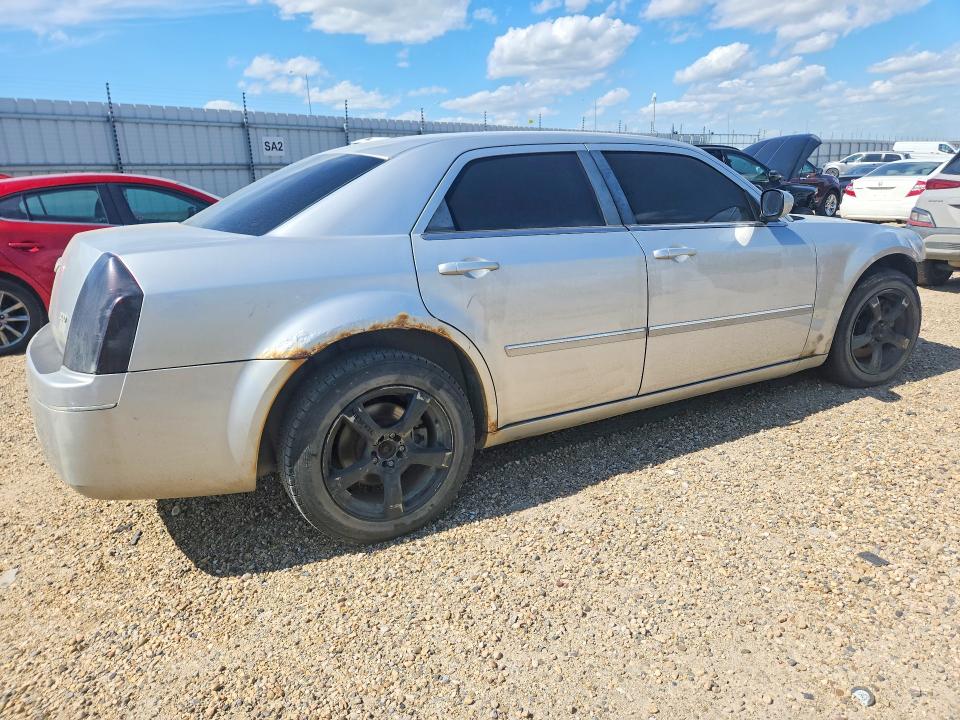 2007 Chrysler 300 VIN 2C3KK53G57H726410 COPART salvage auction — FRONT END, Ab - Bos - Salvage, sold $400 on 2026-07-16 (photo 3)