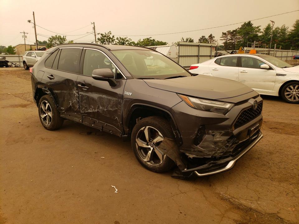 2023 Toyota Rav4 VIN JTMAB3FV8PD113426 COPART salvage auction — SIDE, Ct - Cert Of Title-Salvage, sold $525 on 2026-07-31 (photo 4)