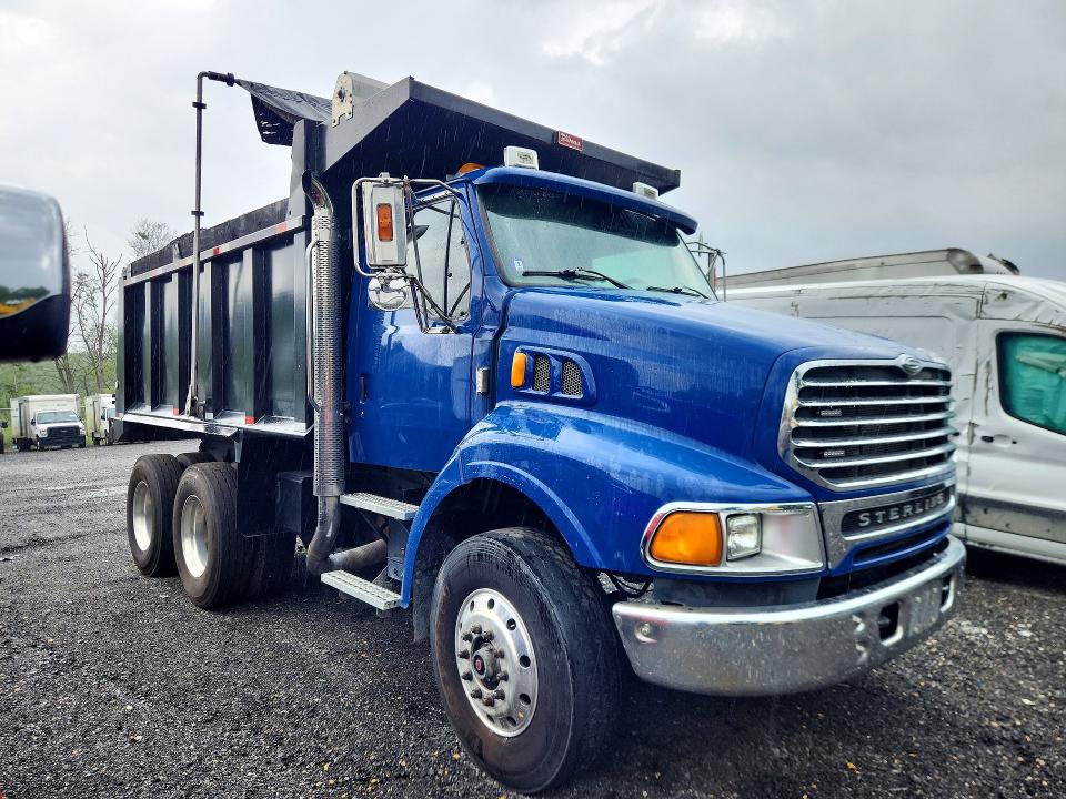 2003 Sterling truck All other VIN 2FZHAZAS63AL05714 COPART salvage auction — ENGINE BURN, NY - MV-907A SALVAGE CERTIFICATE, sold $1,650 on 2026-07-23 (photo 4)