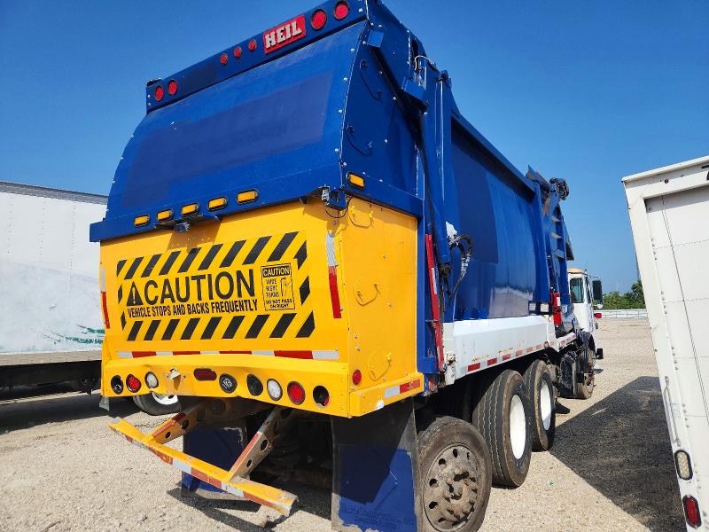 2015 Autocar Xpeditor VIN 5VCACLLEXFH218593 COPART salvage auction — REAR END, CD, sold $90 on 2026-09-09 (photo 4)