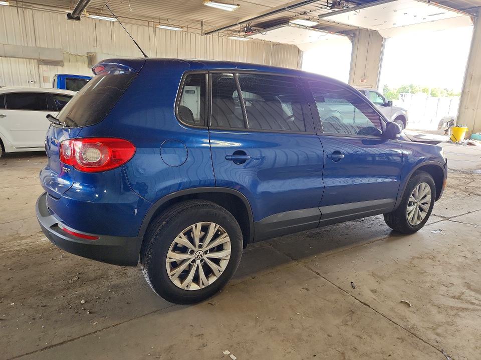 2010 Volkswagen Tiguan VIN WVGAV7AX0AW002741 COPART salvage auction — FRONT END, Wi - Junked Vehicle Bill Of Sale, sold $250 on 2026-08-03 (photo 3)