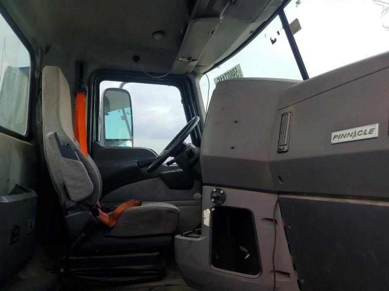 2016 Mack All other VIN 1M1AW01X3GM008403 COPART salvage auction — MINOR DENT/SCRATCHES, IN - CERTIFICATE OF TITLE, sold $1,900 on 2026-07-31 (photo 5)
