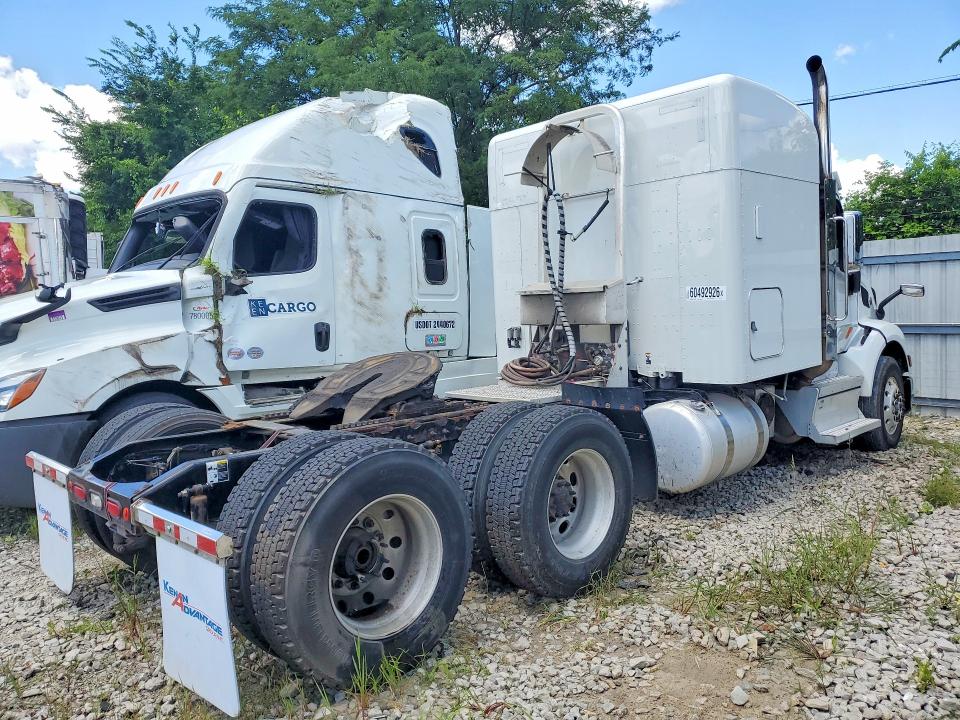 2018 Peterbilt All other VIN 1XPBDP9X3JD473714 COPART salvage auction — NORMAL WEAR, OH - CERTIFICATE OF TITLE, sold $10,900 on 2026-08-12 (photo 3)