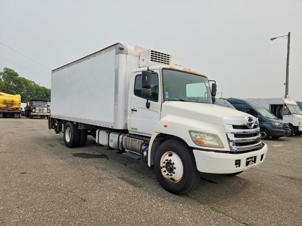 2012 Hino All other VIN 5PVNE8JPXC4S50408 COPART salvage auction — MECHANICAL, NJ - CERTIFICATE OF TITLE, sold $200 on 2026-07-28 (photo 4)