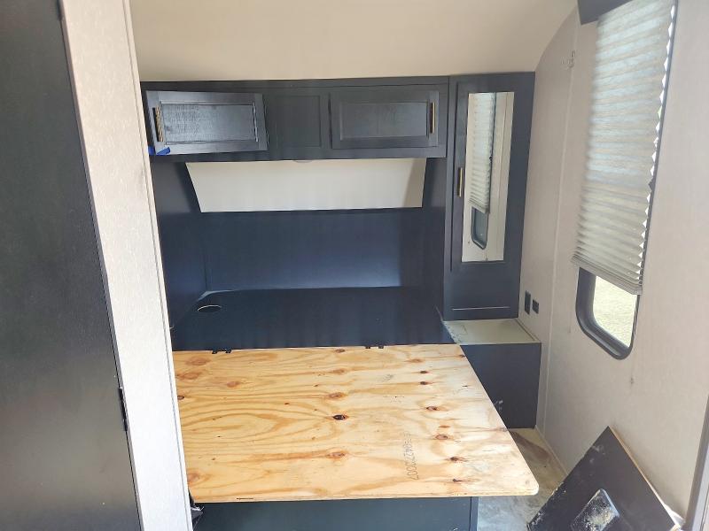 2022 Forest river VIN 5ZT2CKJB2NF002895 COPART salvage auction — Burn Interior, SP, sold $375 on 2026-09-03 (photo 6)