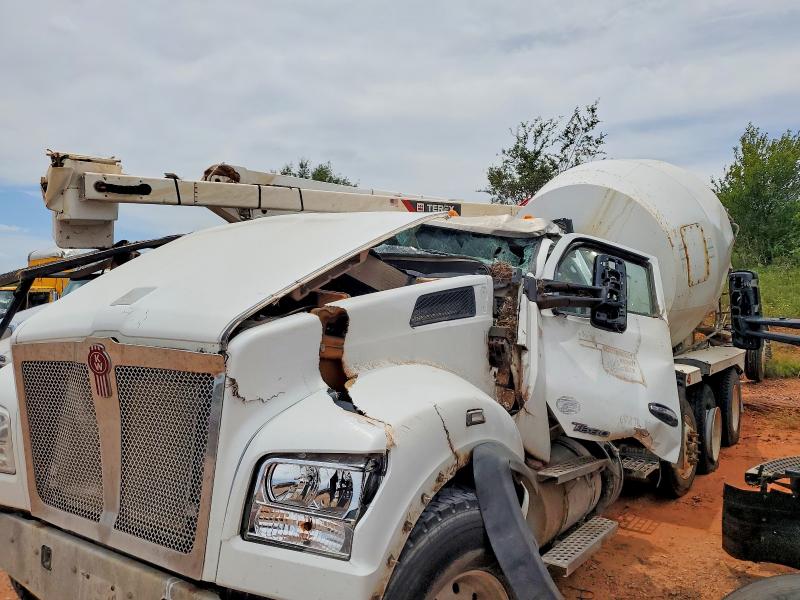 2021 Kenworth All other VIN 1NKZLK0X8MJ446502 COPART salvage auction — ROLLOVER, OK - CERT OF TITLE-SALVAGE, sold $11,800 on 2026-07-21 (photo 9)