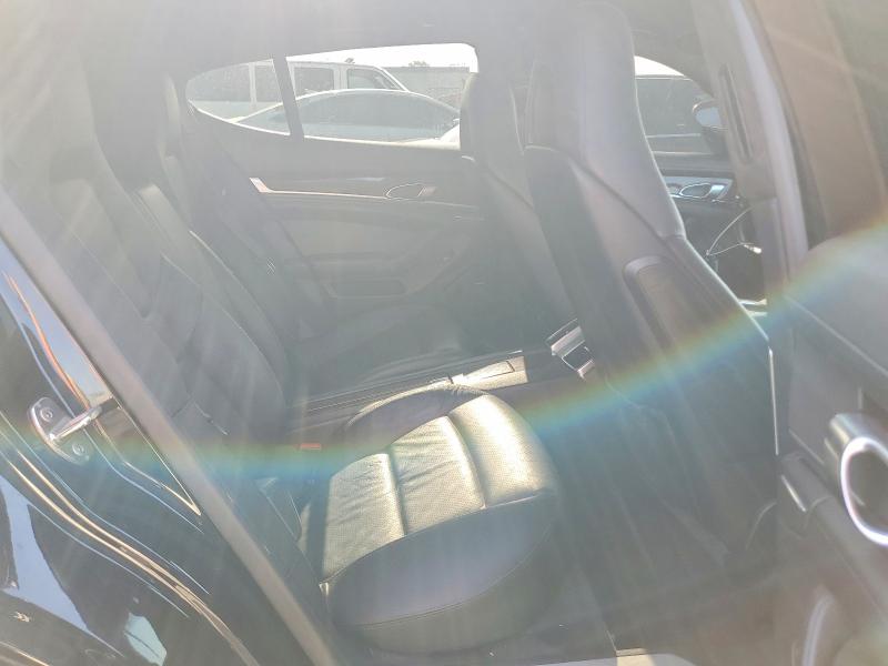 2011 Porsche Panamera VIN WP0AA2A79BL011833 COPART salvage auction — MINOR DENT/SCRATCHES, SH, sold $1,000 on 2026-08-04 (photo 9)