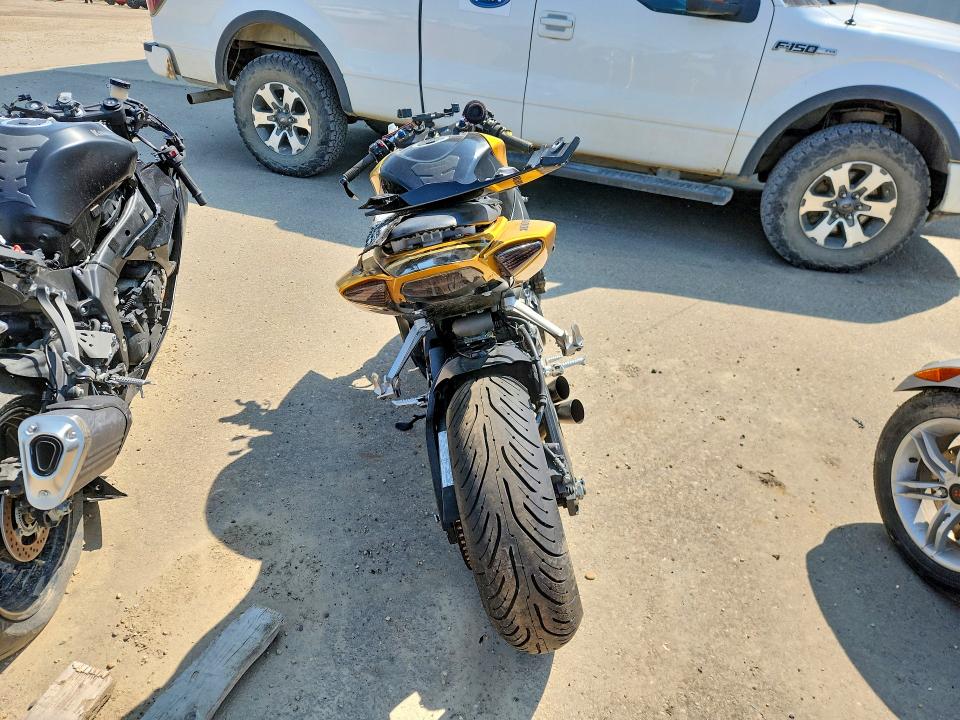 2008 Suzuki Gsxr1000 VIN JS1GT77A882101021 COPART salvage auction — FRONT END, BV, sold $2,900 on 2026-09-24 (photo 4)