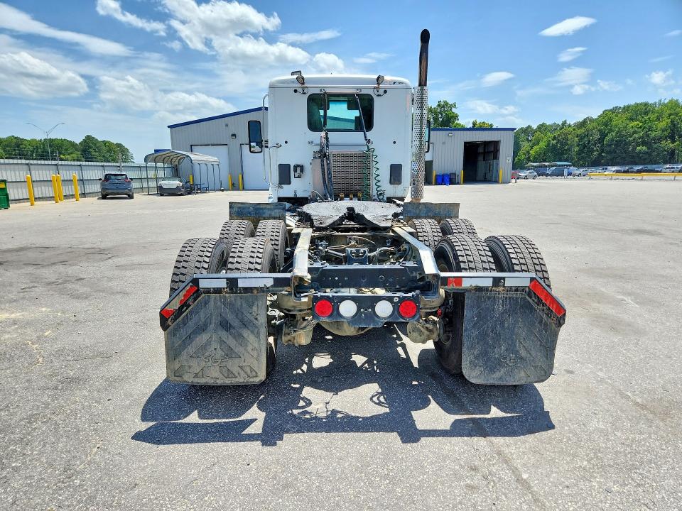 2021 Kenworth All other VIN 1XKZDP9X8MJ455073 COPART salvage auction — NORMAL WEAR, NC - CERTIFICATE OF TITLE (P), sold $14,100 on 2026-07-30 (photo 6)