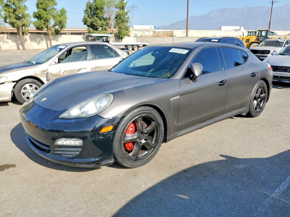 2011 Porsche Panamera VIN WP0AA2A79BL011833 COPART salvage auction — MINOR DENT/SCRATCHES, SH, sold $1,000 on 2026-08-04 (photo 1)