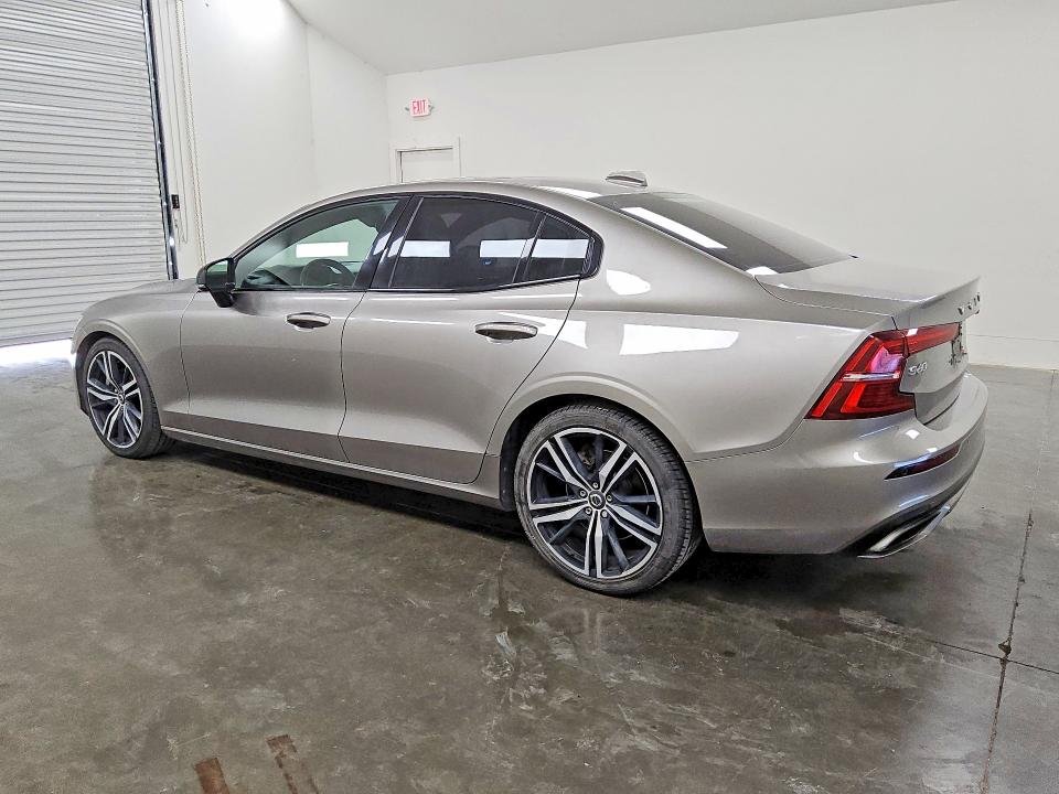 2019 Volvo S60 VIN 7JR102FM7KG006335 COPART salvage auction — MINOR DENT/SCRATCHES, TX - CERTIFICATE OF TITLE, sold $2,250 on 2026-07-30 (photo 2)